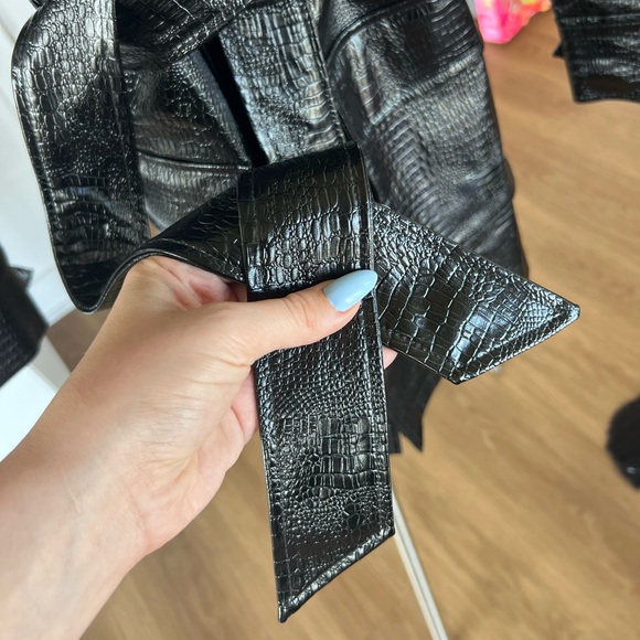Crocodile Jacket - Picture 2 of 6